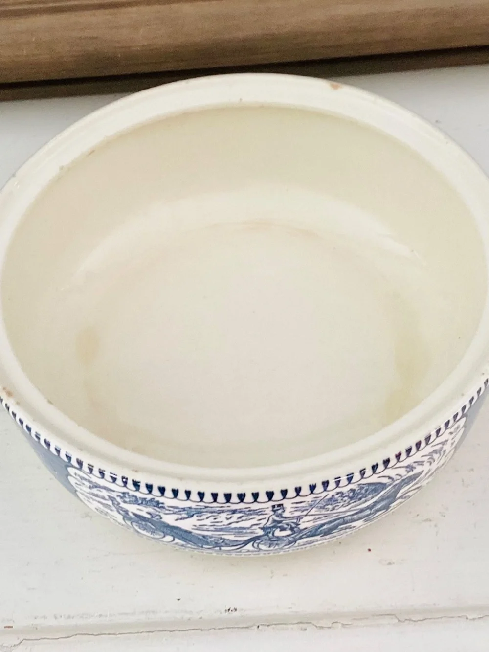 Vintage Royal Currier & Ives Blue Ironstone Scene Ctr 1.25 QT Covered Casserole